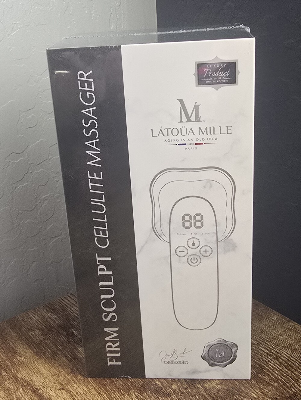 LATOUA MILLE Firm Sculpt Cellulite Massager - *BRAND NEW & NEVER USED*
